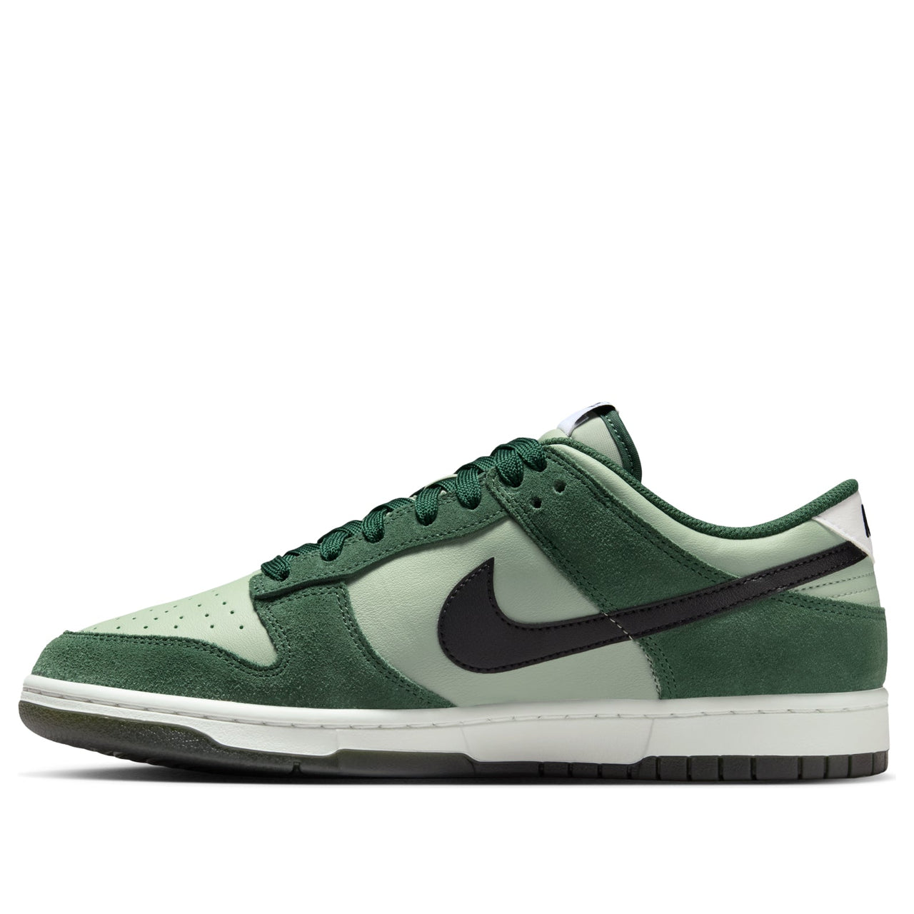 Nike Dunk Low Retro SE 'Jade Horizon Black Fir' IB6399-301