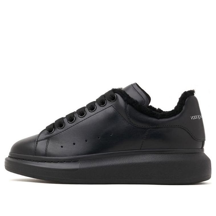 Alexander McQueen Oversized Sneakers 'Triple Black' 604228WHBN61000