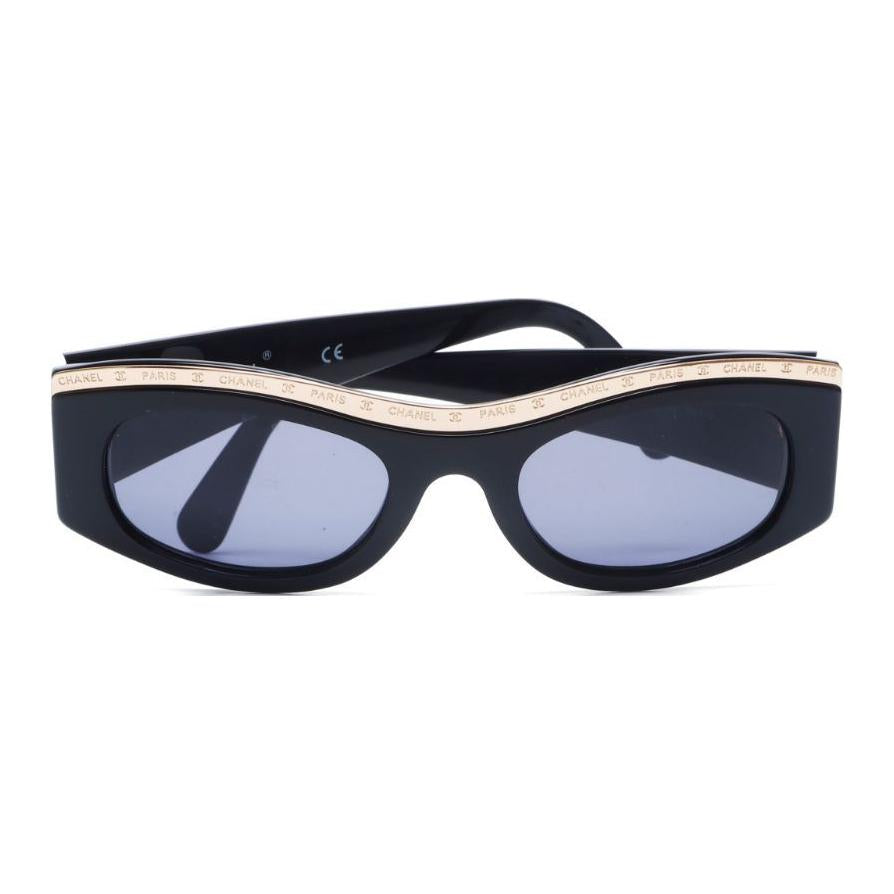 CHANEL 2000s Logo engraved Sunglasses