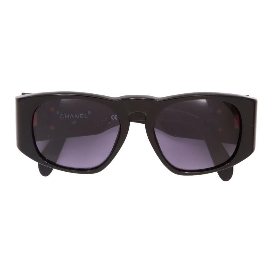 CHANEL 2000s D frame Sunglasses