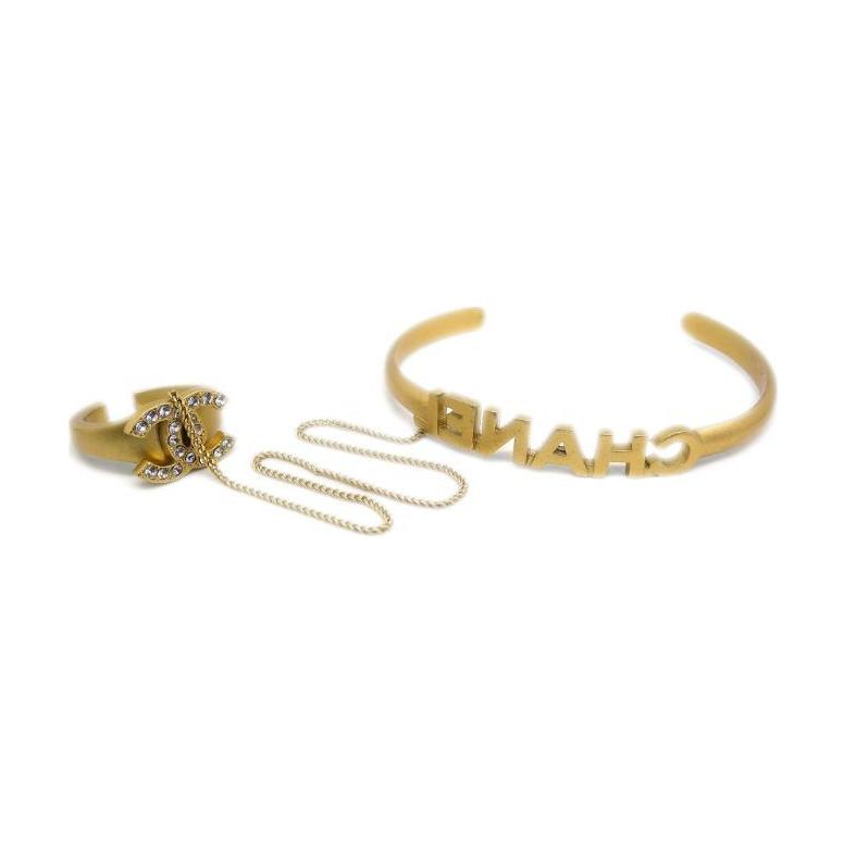 CHANEL 2001 Logo Lettering Cuff Chain Ring