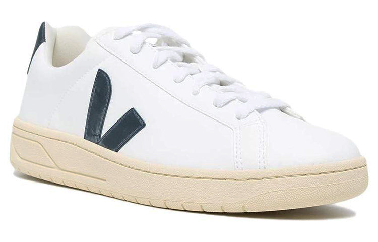 Veja Urca CWL 'White Nautico Butter' UC0702641