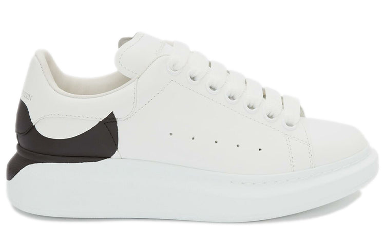 (WMNS) Alexander McQueen Oversized Sneaker 'White Black Heel' 650789WHZ4U9061
