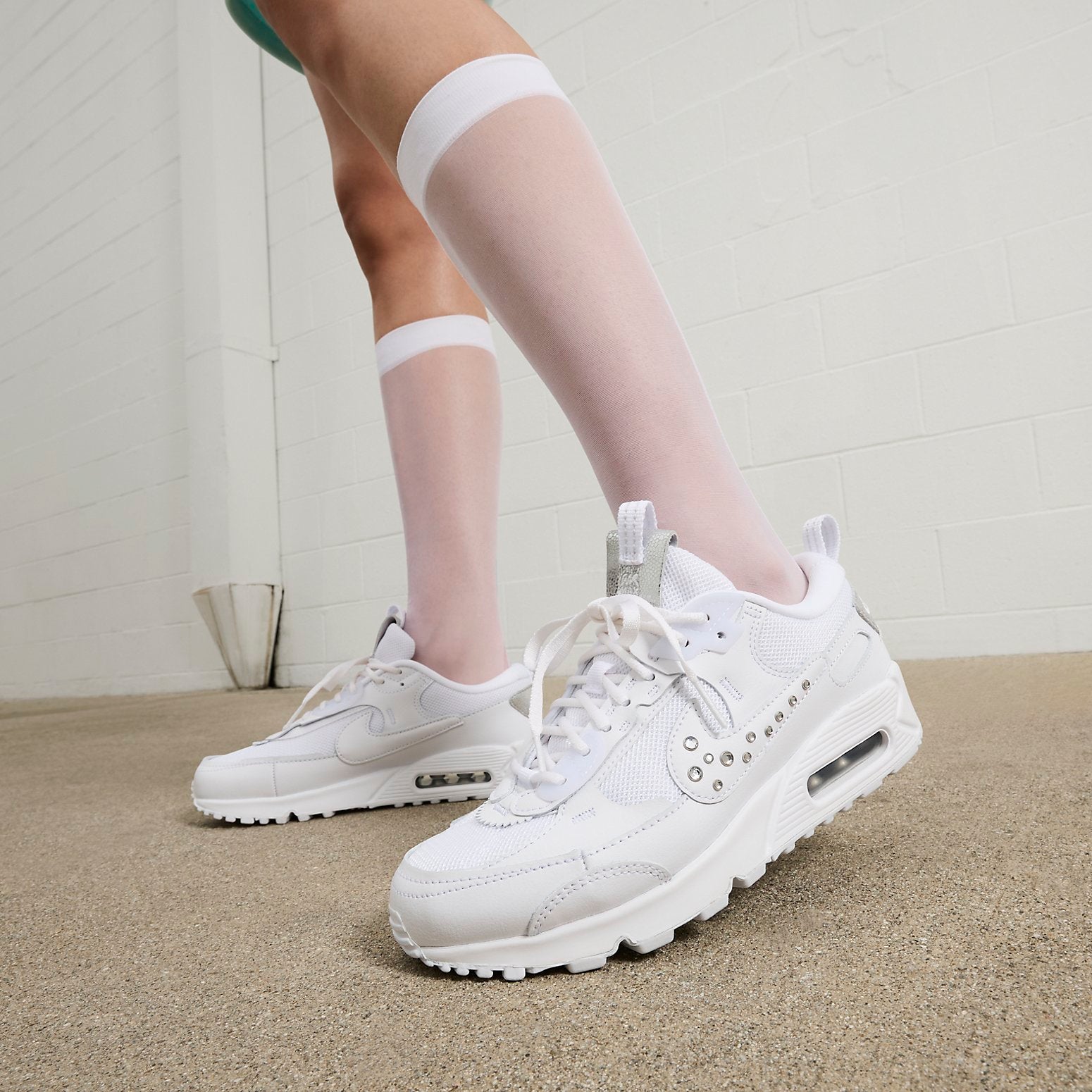 (WMNS) Nike Air Max 90 'White Metallic Silver' FQ8888-100