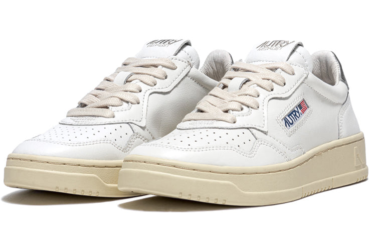 (WMNS) Autry Medalist Leather Low 'White Silver' AULW-LL05