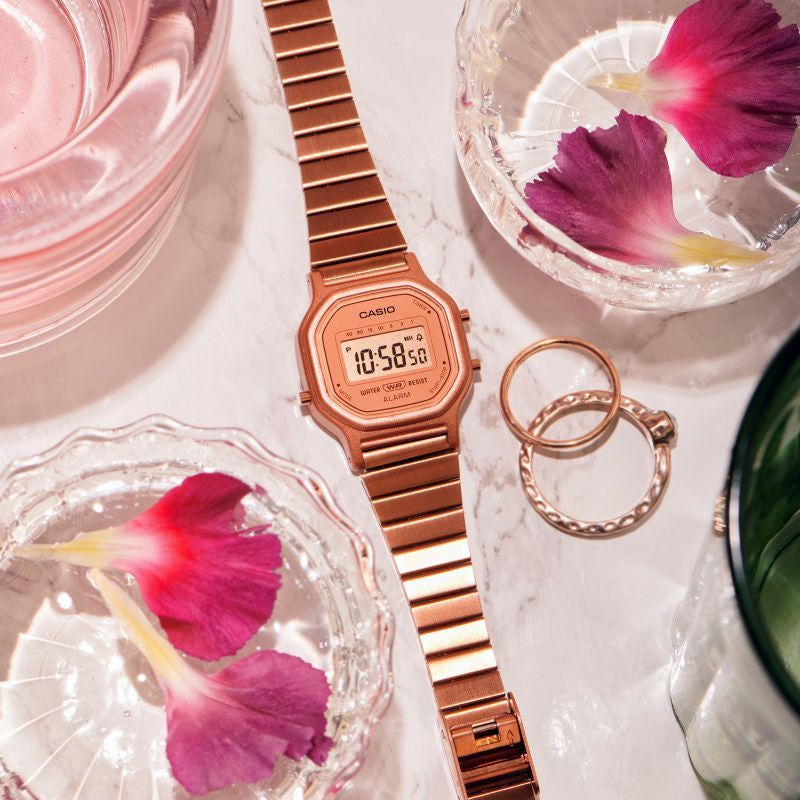 CASIO Female YOUTH Japan / South Korea Fashion Waterproof Pink Digital LA-11WR-5A