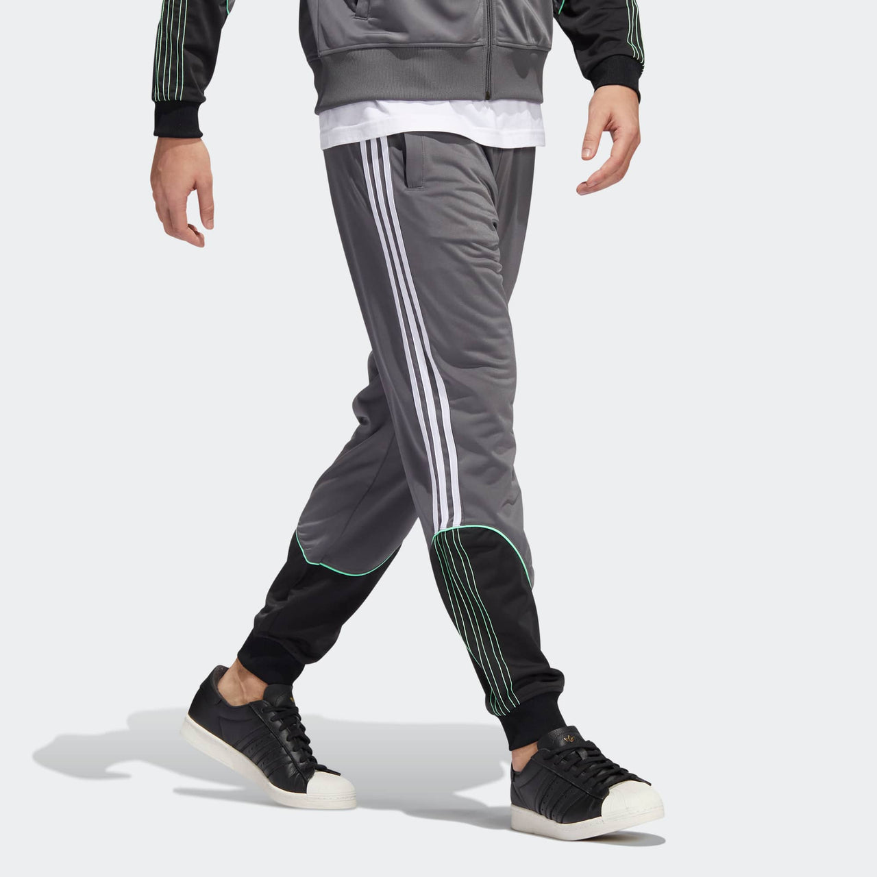adidas originals Tricot Sst Tp Logo HI3006
