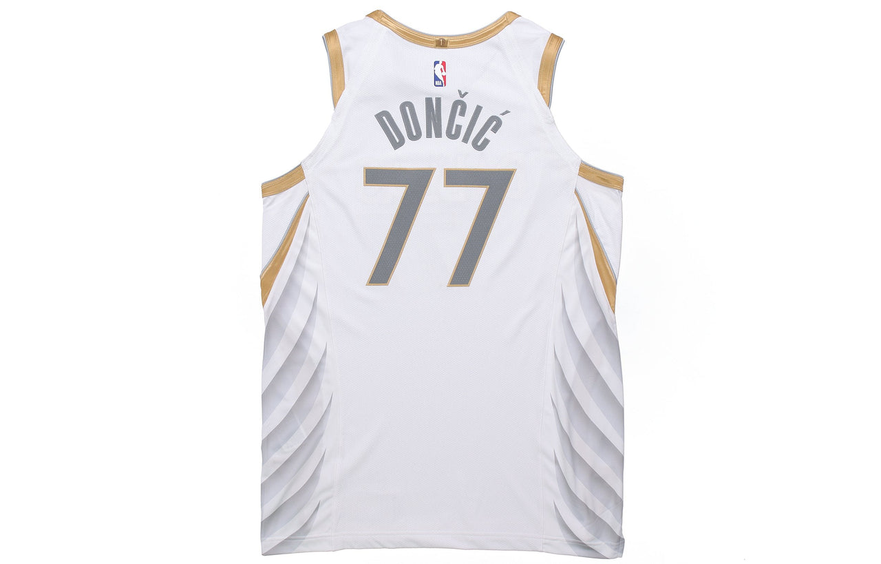 Nike Luka Doncic Dallas Mavericks Jersey White CN1592-104