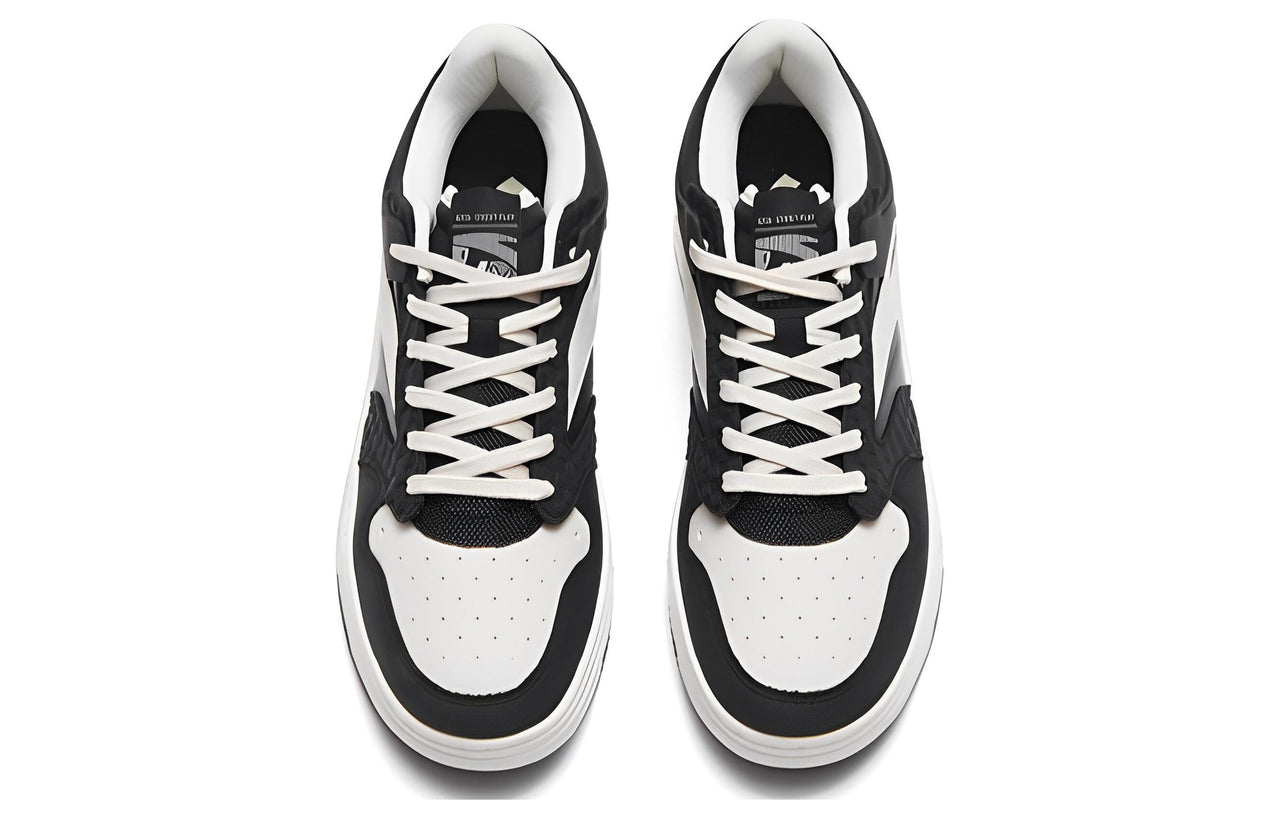 (WMNS) ANTA Street Naughty 'Black White' 122318051-4