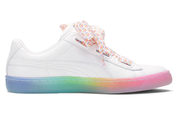 (WMNS) PUMA Basket 'Heart NYC Fade' 375540-01