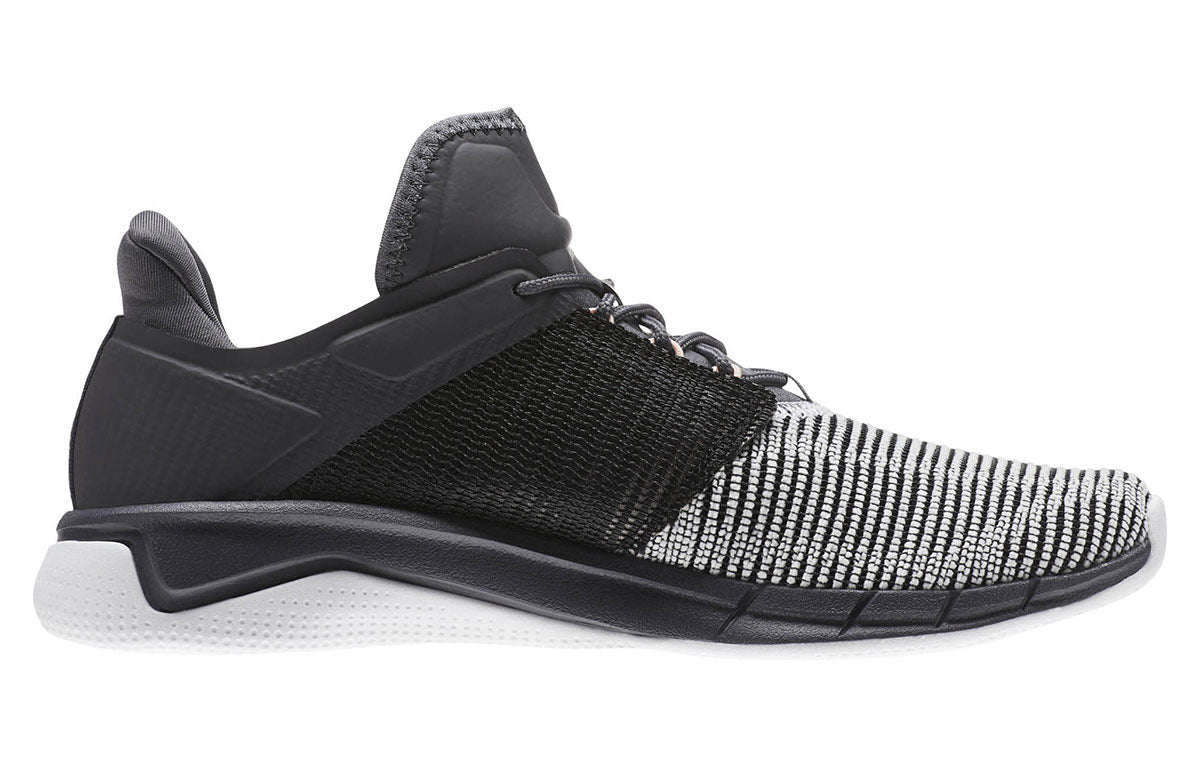 (WMNS) Reebok Fast Flexweave 'Black' CN1404