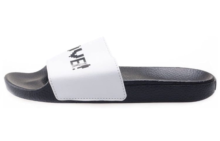 Vans x Nintendo Slip-On 'Super Mario Bros' VN0004LGKB6