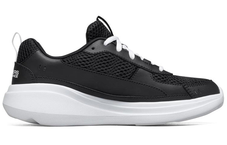 (WMNS) Skechers Go Run Fast Black/White 667053-BKW