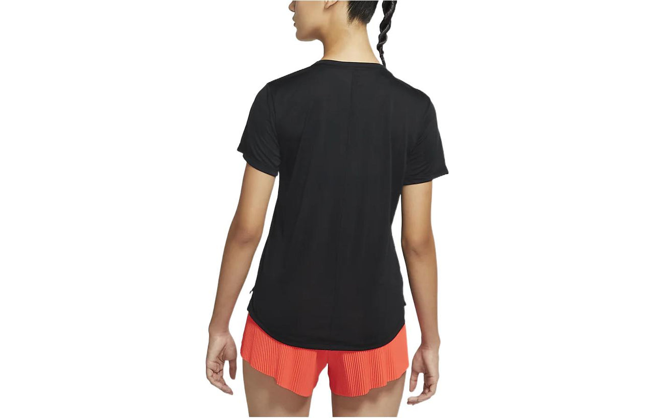 (WMNS) Nike Solid Color Chest Logo Printing Round Neck Short Sleeve Black T-Shirt DD6479-010