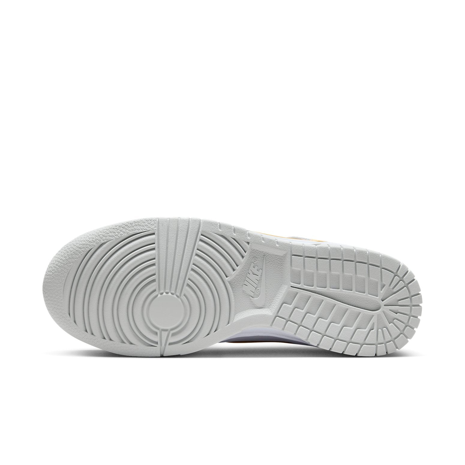 (WMNS) Nike Dunk High 'Pure Platinum Melon Tint' FQ2755-001