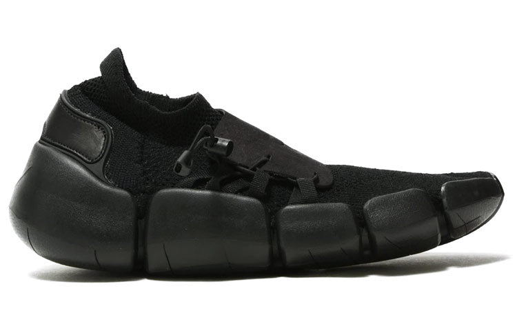 Nike Footscape Flyknit DM 'Triple Black' AO2611-003