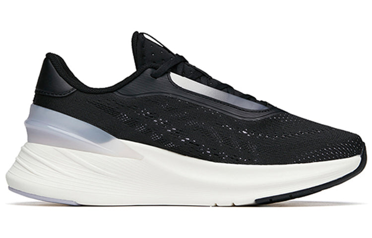 (WMNS) ANTA Running Series Sneakers 'Black White Silver' 122215556-1