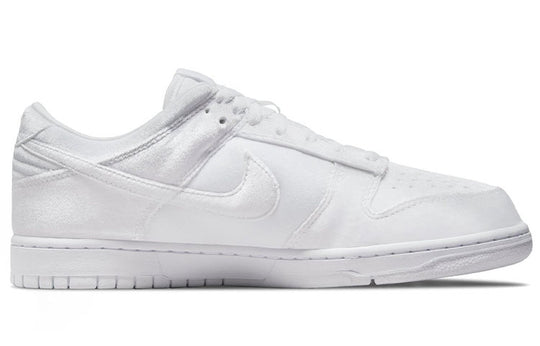 Nike Dover Street Market x Dunk Low 'White Velvet' DH2686-100