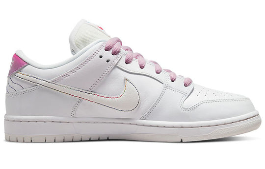 Nike SB Dunk Low 'Be True' DR4876-100