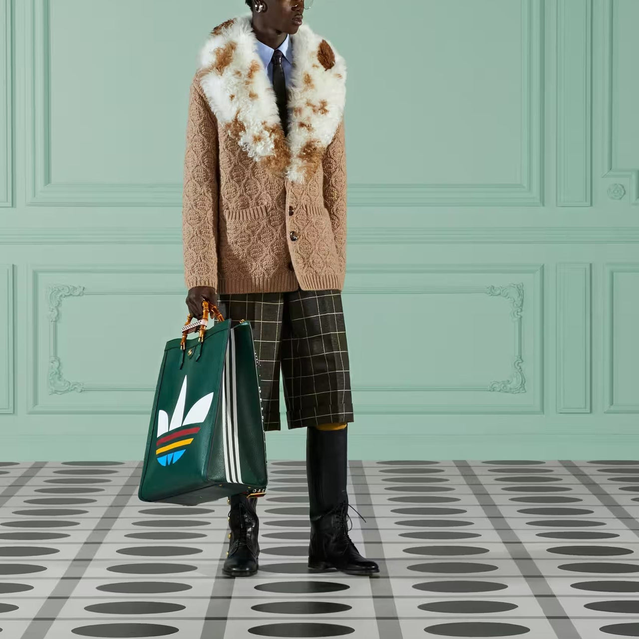 Gucci Wool Knit Coat With Shearling Collar 'Neutrals' 706756-XKCKM-2602