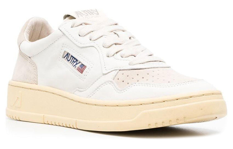 (WMNS) AUTRY Medalist Leather and Suede 'White Sand' AULW-SL01