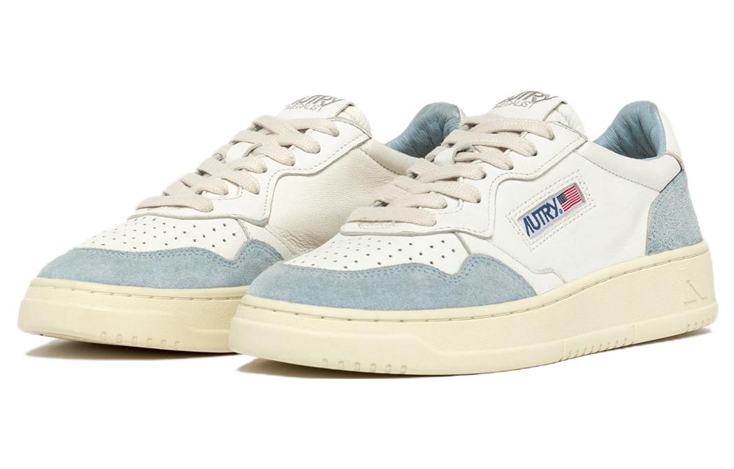 (WMNS) AUTRY Medalist Low Goatskin and Suede 'Light Blue' AULW-GS26