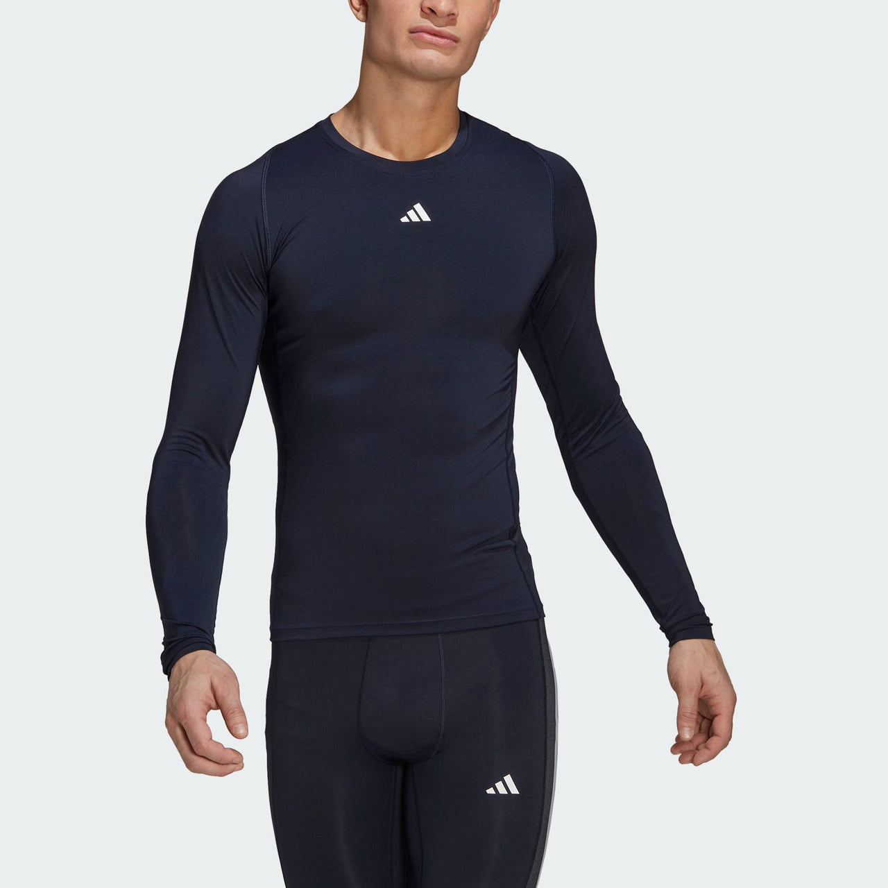 adidas Techfit LogoT HK2330