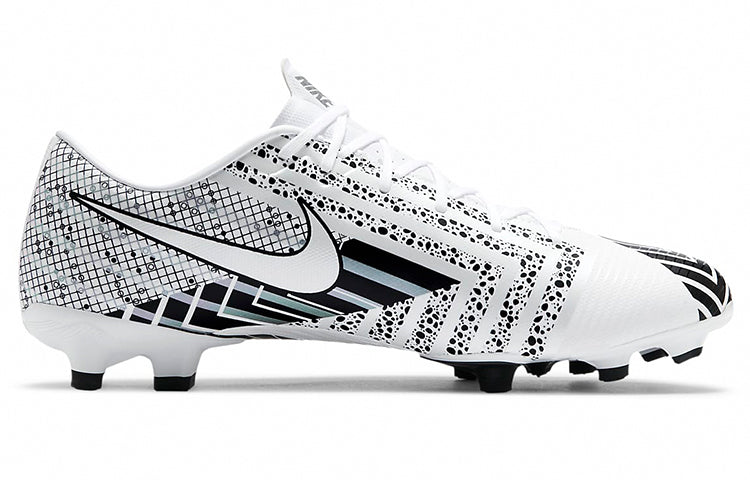 Nike VAPOR 13 ACADEMY MDS FG Firm Ground 'White Black' CJ1292-110