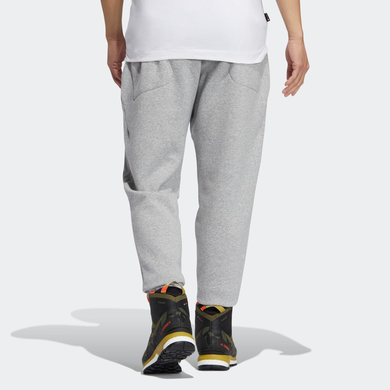 adidas Logo HM9714