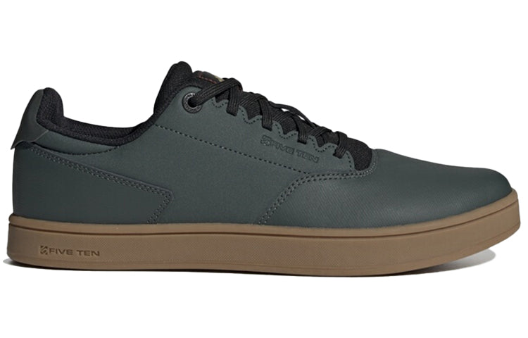 adidas 5.10 District Flats EE8848