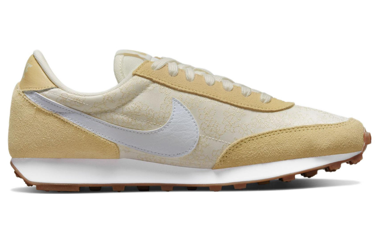 (WMNS) Nike Daybreak SE 'Flower Embroidery' DR5556-200