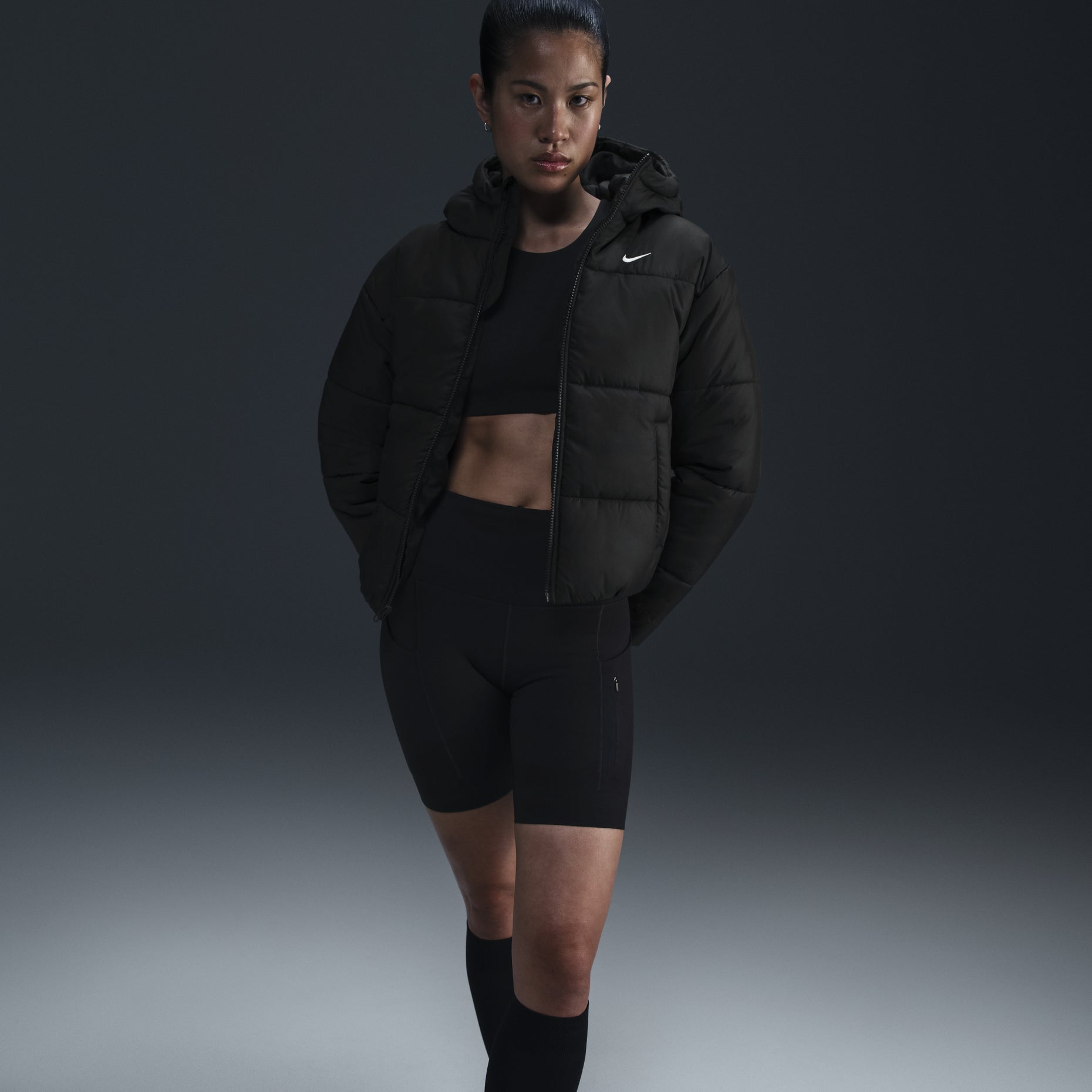 (WMNS) Nike Sportswear Classic Puffer Therma-Fit Loose Hooded Jacket Asia Sizing 'Black White' FZ5900-010