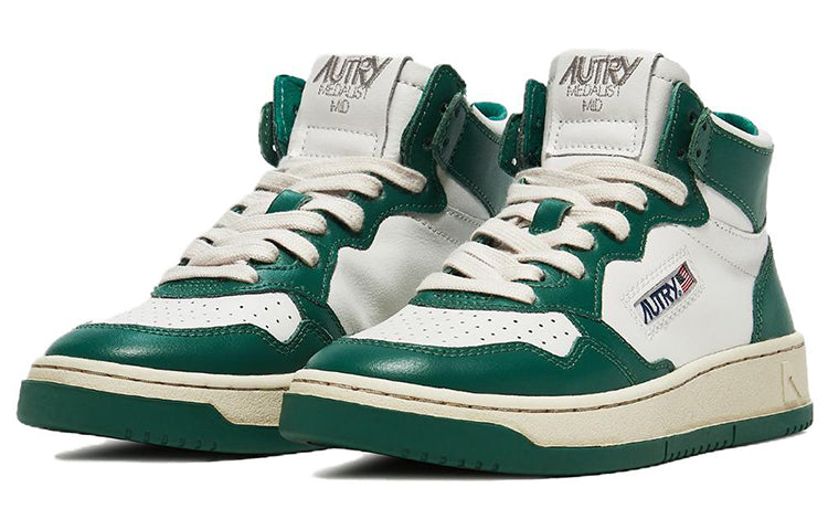 (WMNS) AUTRY Medalist Mid Leather Sneakers Two-Toned 'White Green' AUMW-WB03
