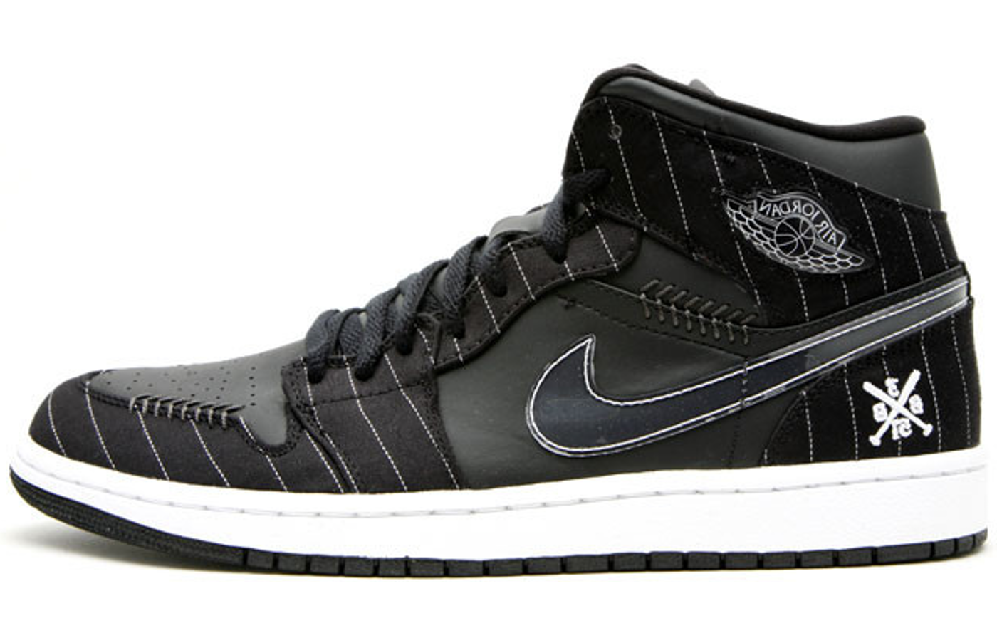 Air Jordan 1 Retro 'Barons - Away' 325514-012
