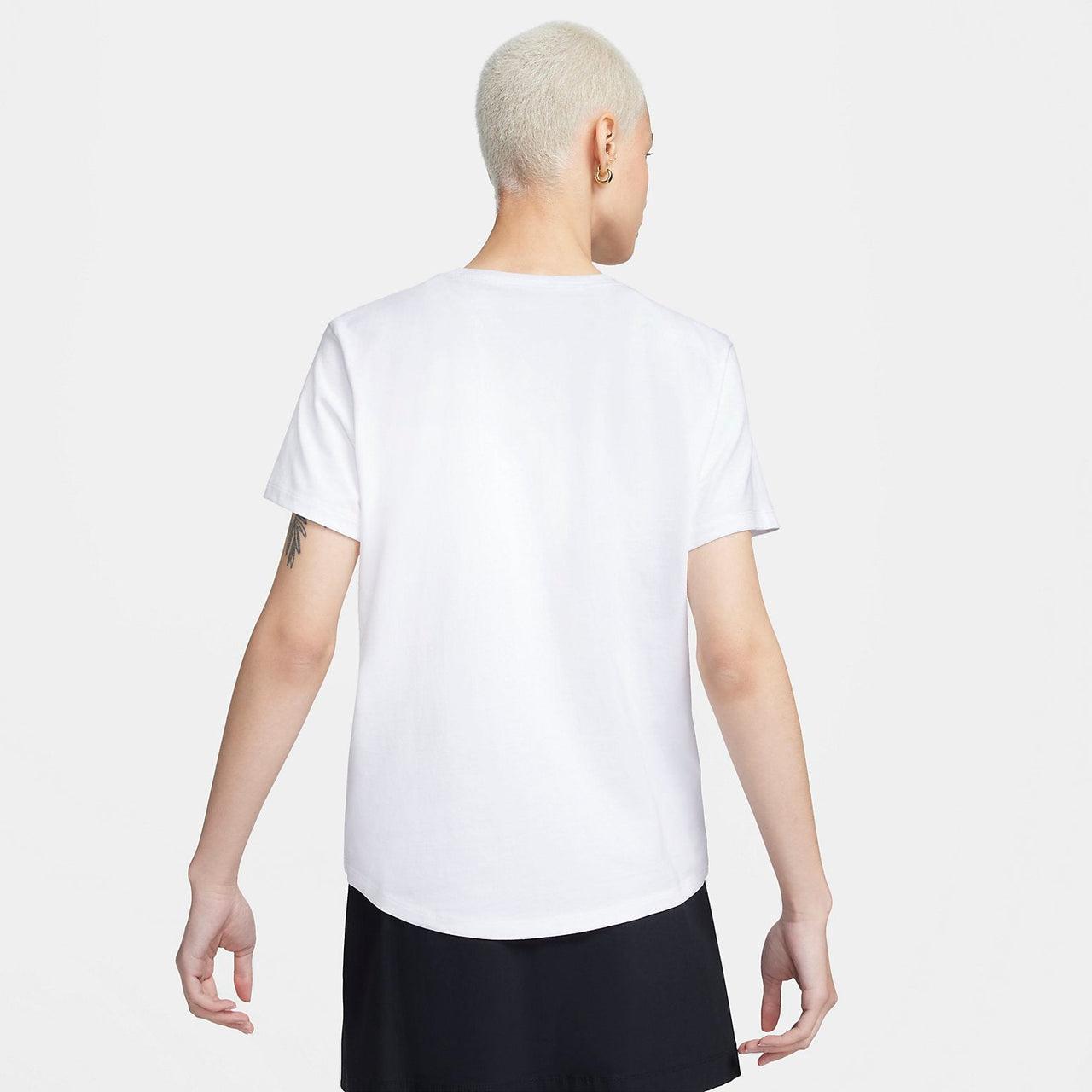 (WMNS) Nike Club LBR T-Shirt 'White Black' FQ6604-100