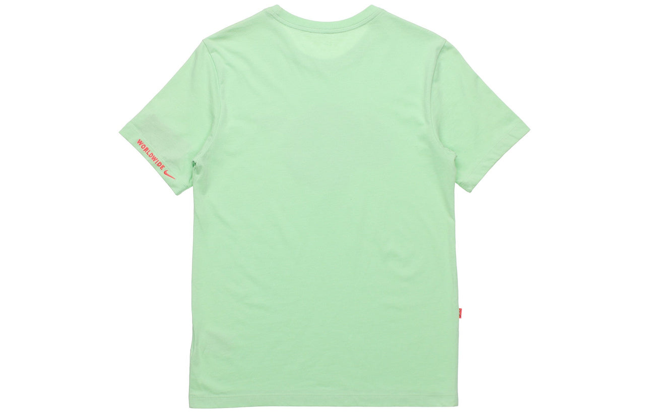 Nike AS Men's Nike Sportswear SS TEESWOOSHWORLDWIDE CUCUMBER CALM CW0387-318