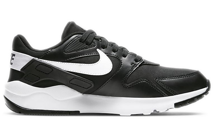 (WMNS) Nike LD Victory 'Black White' AT4441-003