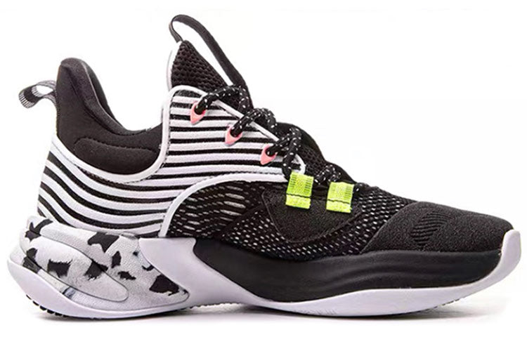 ANTA Heat Wave 2 Low 'Black White' 112031105-4
