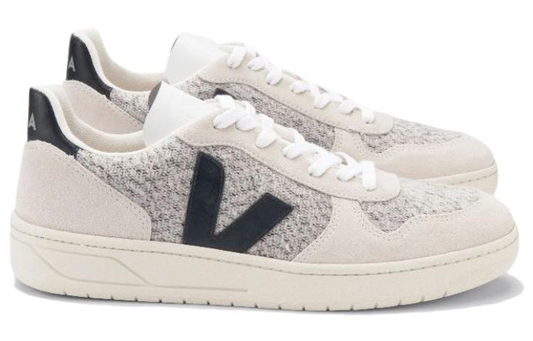 Veja V-10 'Flannel Snow Black' VX041439