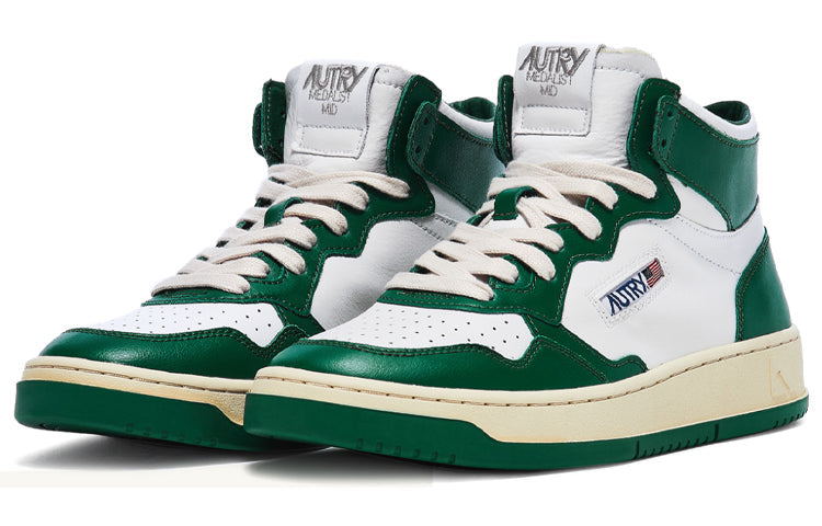 AUTRY Medalist Mid Bicolor 'White Green' AUMM-WB11