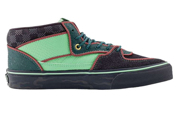 Vans Half Cab 'Year of the Dragon' VN000DZ3YJ7