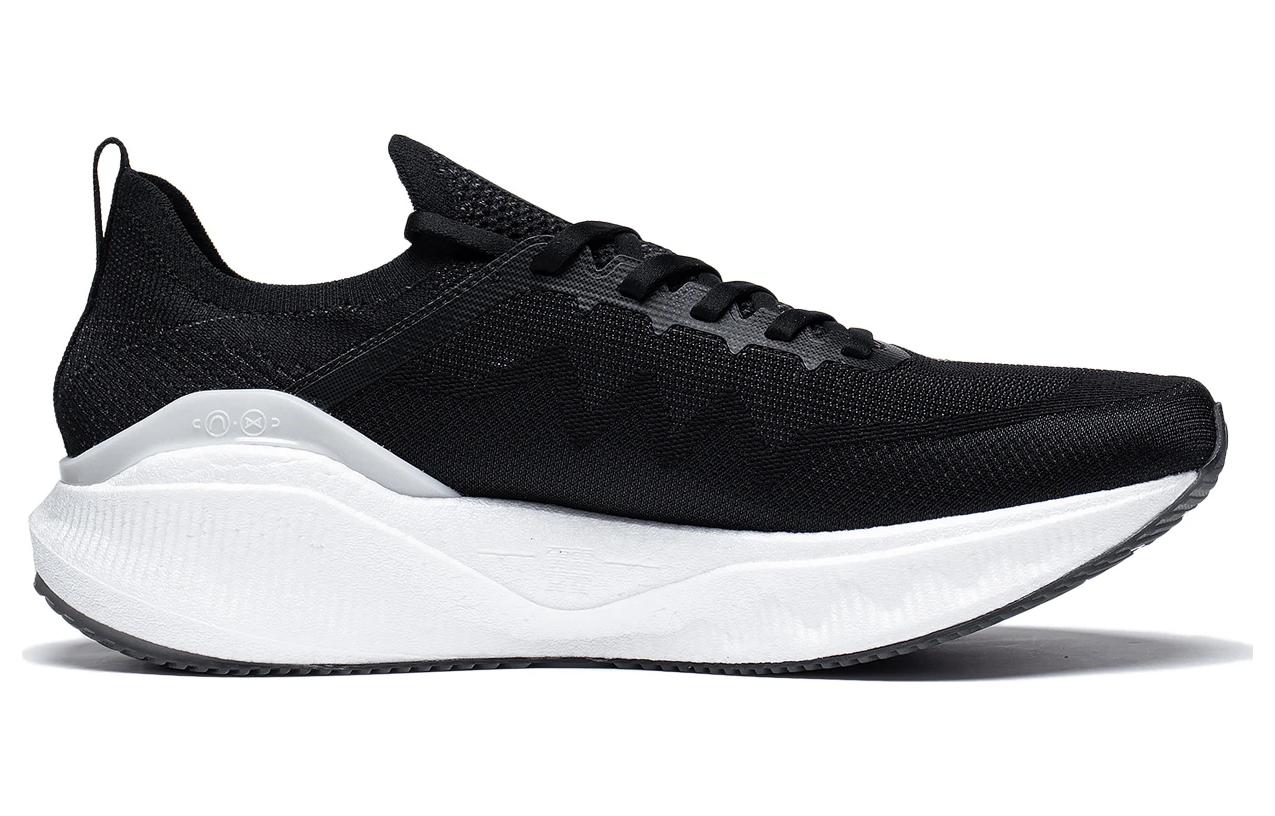 Li-Ning Yueying 3 Pro 'Black White' ARHT017-5