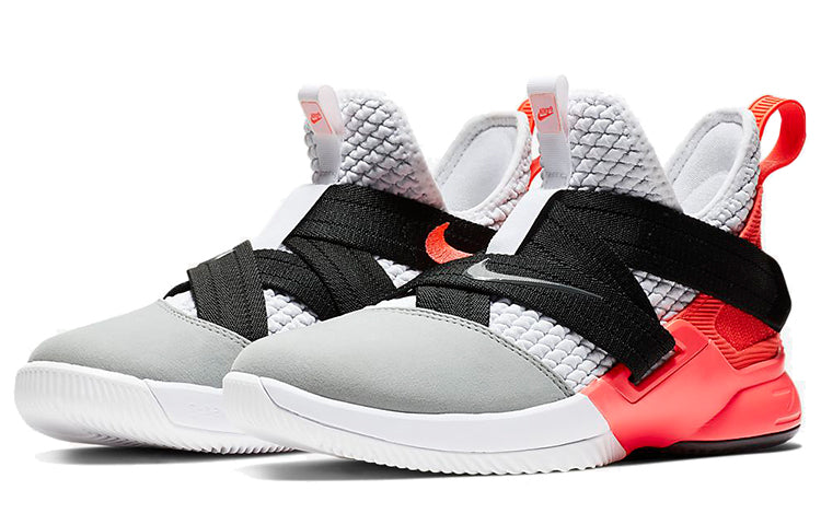 (GS) Nike LeBron Soldier 12 SFG 'White Flash Crimson' AO2910-102