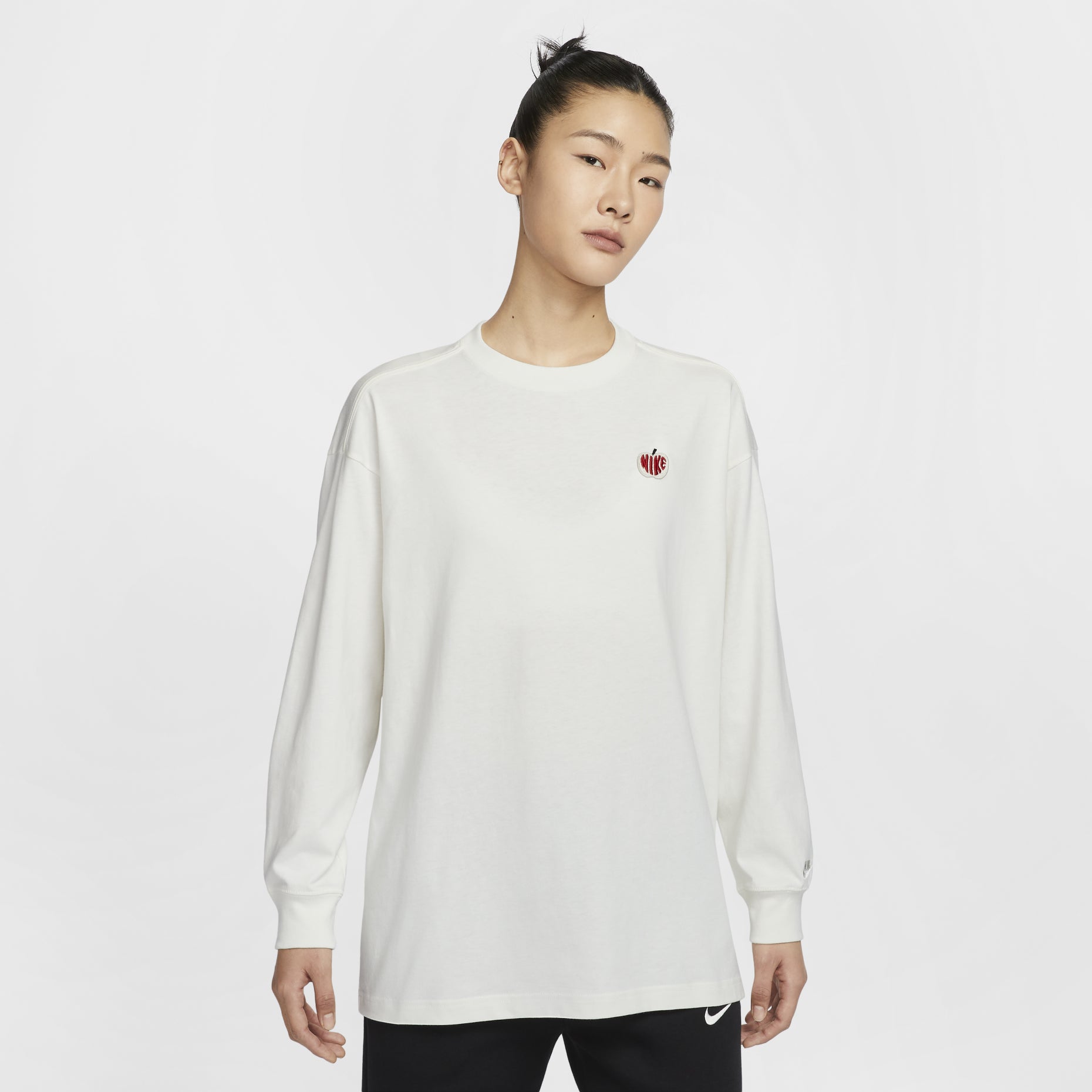 (WMNS) Nike Sportwear Oversized Long Sleeve T-shirt Asia Sizing 'Valentine's Day' IB1670-133