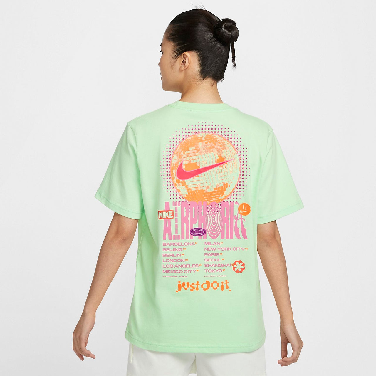 (WMNS) Nike Sportswear Graphic T-Shirt 'Green Pink' FV4263-376