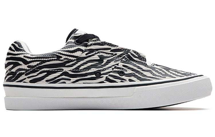 (WMNS) ANTA MD Skate Shoes 'Black White' 122238013-3