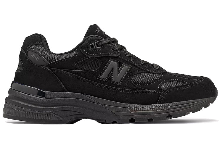 حذاء New Balance 992 صنع في الولايات المتحدة الأمريكية "أسود" M992EA