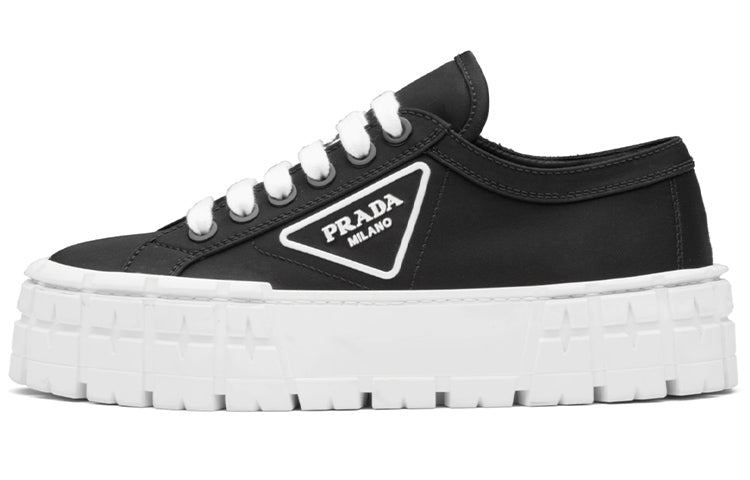 PRADA Low Top Stylish Skateboarding Shoes Women's Black