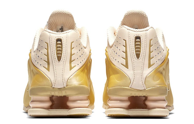 (WMNS) Nike Shox R4 'Guava Gold' AR3565-800