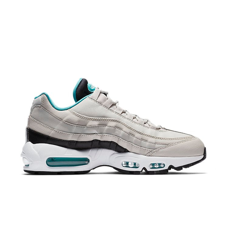 Nike Air Max 95 Essential 'Light Bone' 749766-027